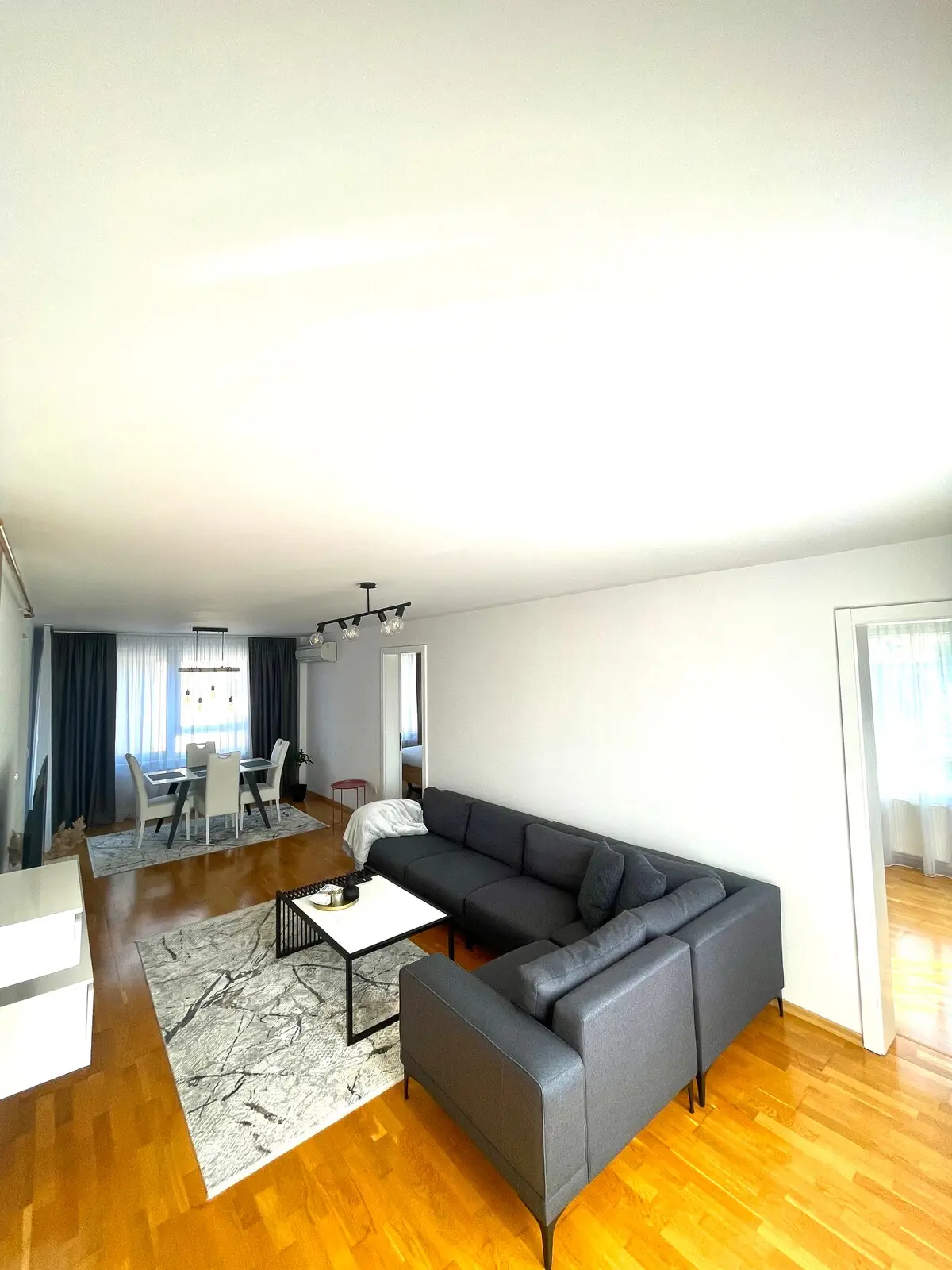 Quiet Luxe Apartment