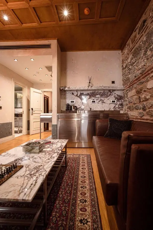 Stone Inn Galata