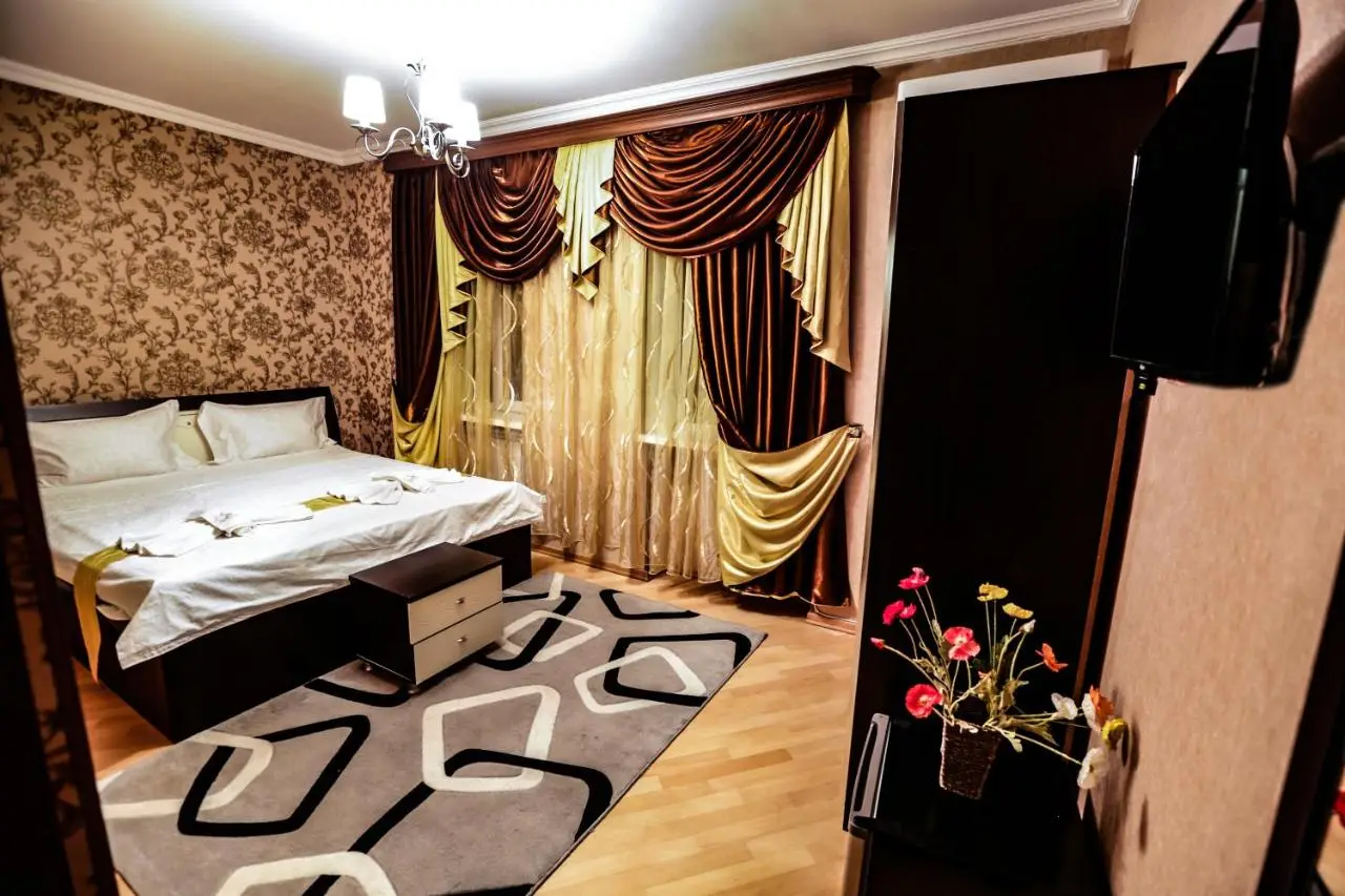 Hotel S.R