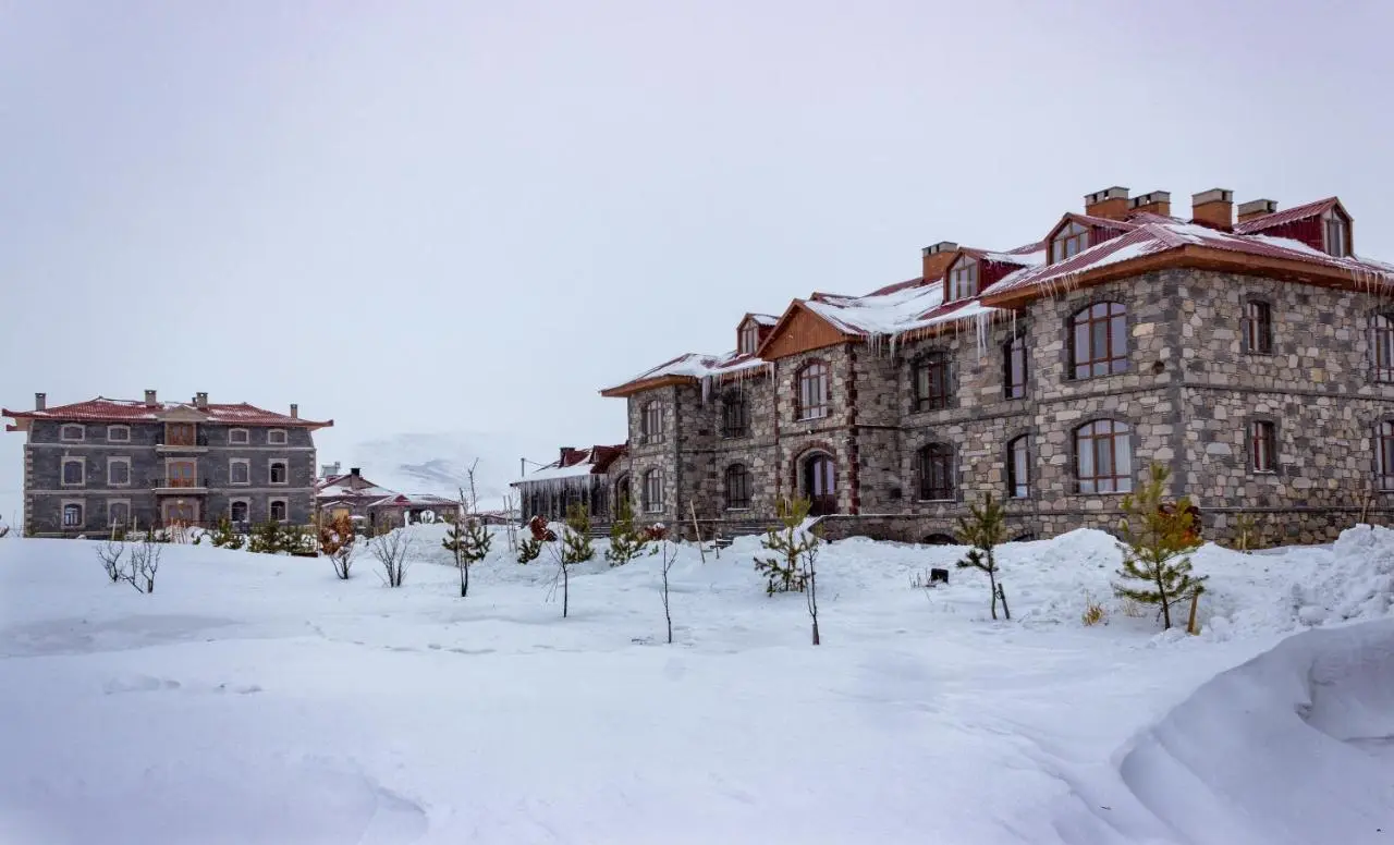 Lake Cildir Lodge