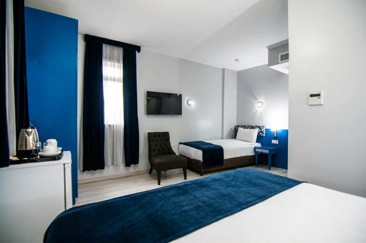 Lapis Inn Hotel & Spa ( Ex. Ambassador Hotel)