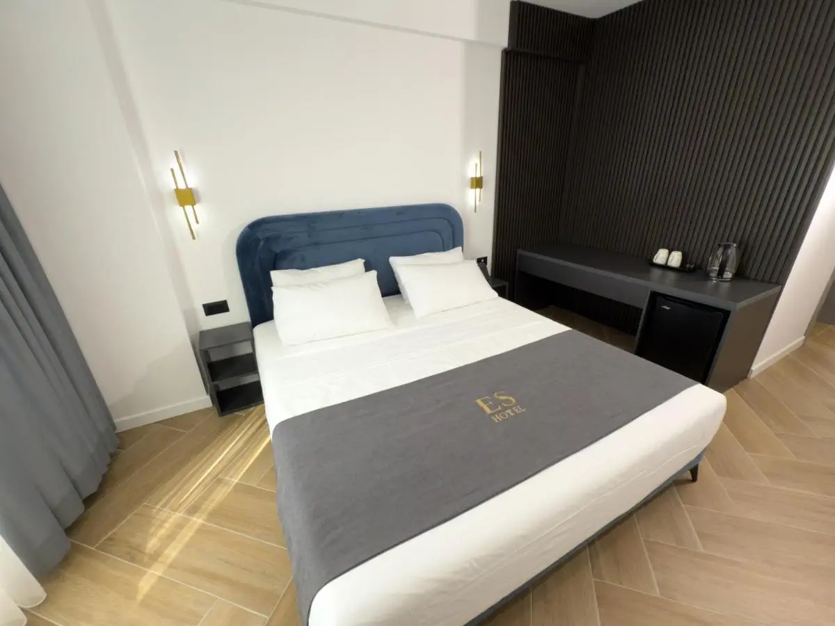 ES Hotel
