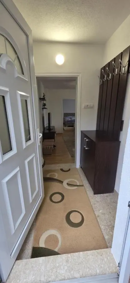 Mini Hill