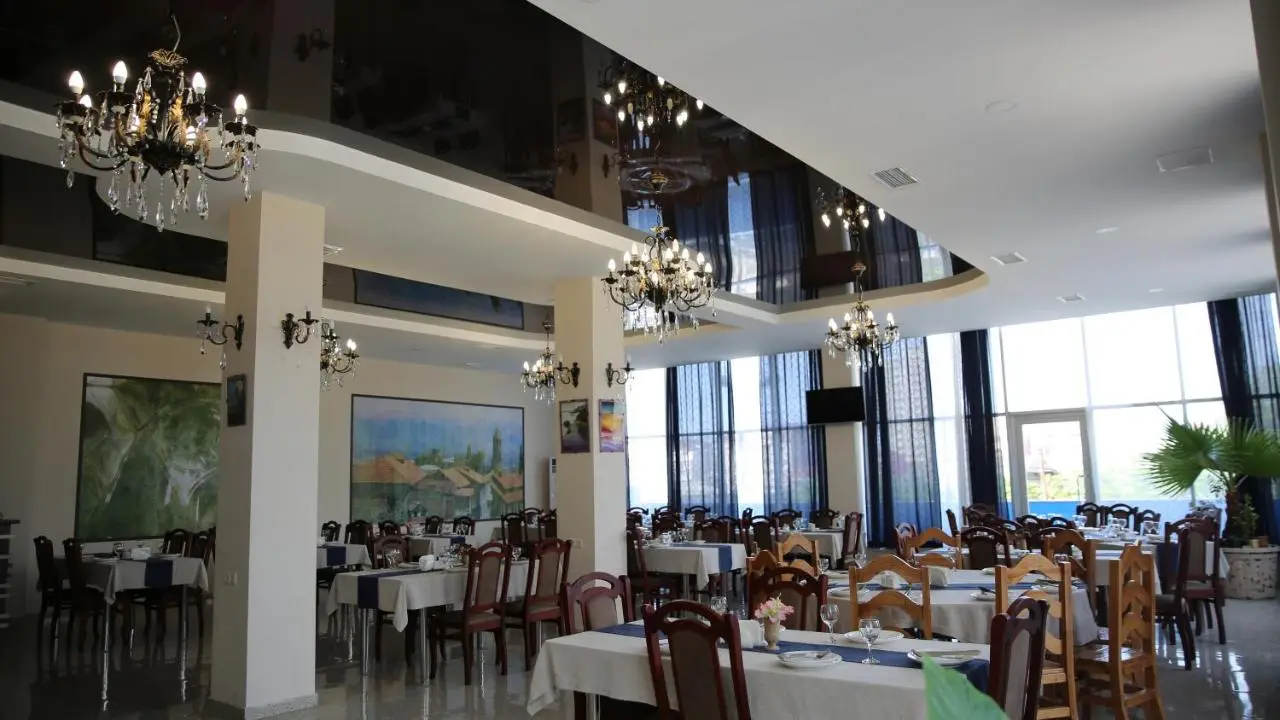 Hotel 725 B