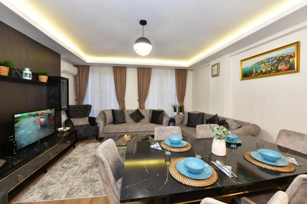 Kardes Apartment