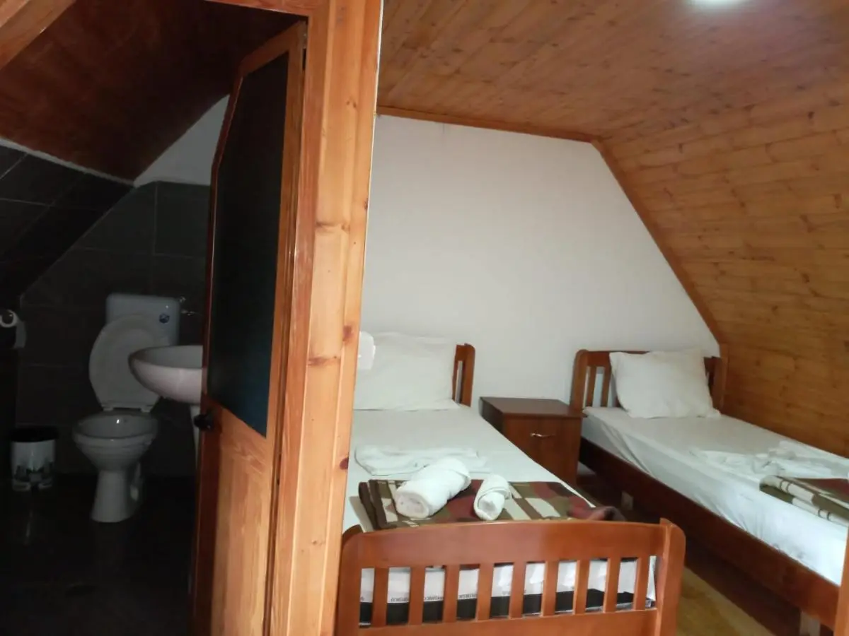 Guesthouse Kroni I Micanit