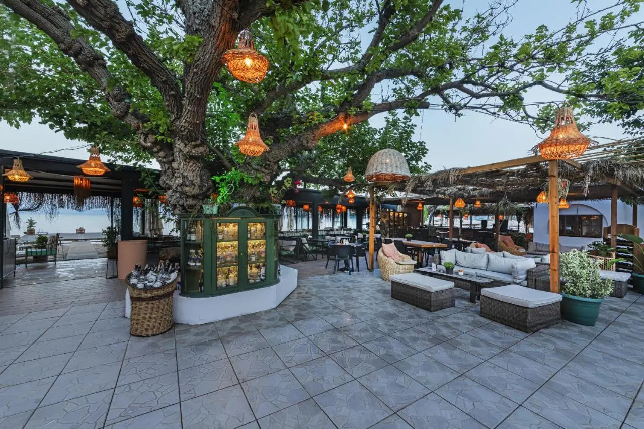KİRAZ BEACH OTEL