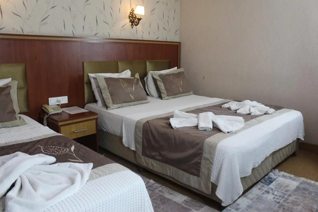 Hermanos Hotel