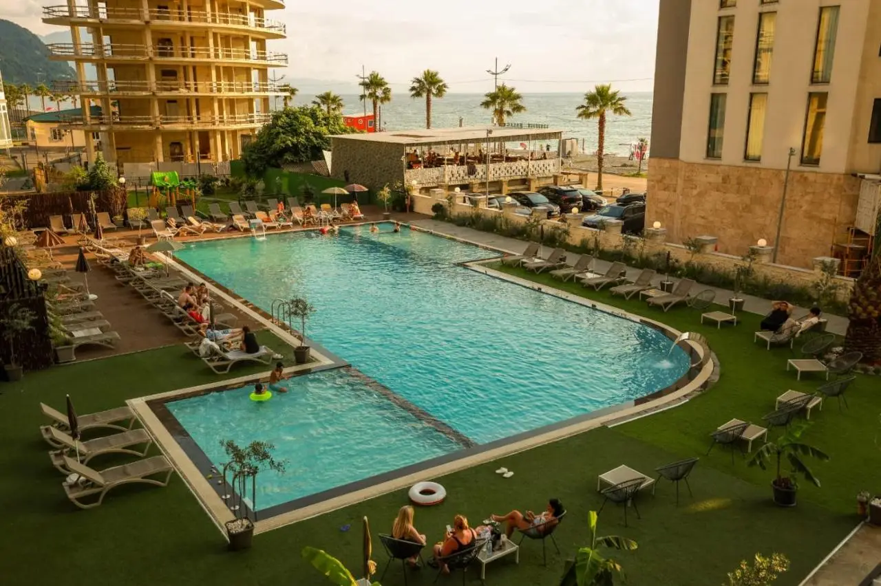 Green Side Apart Hotel Official