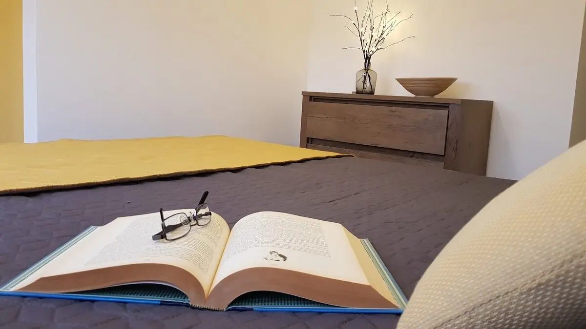 Charming rooftop apartment, EXCELLENT LOCATION