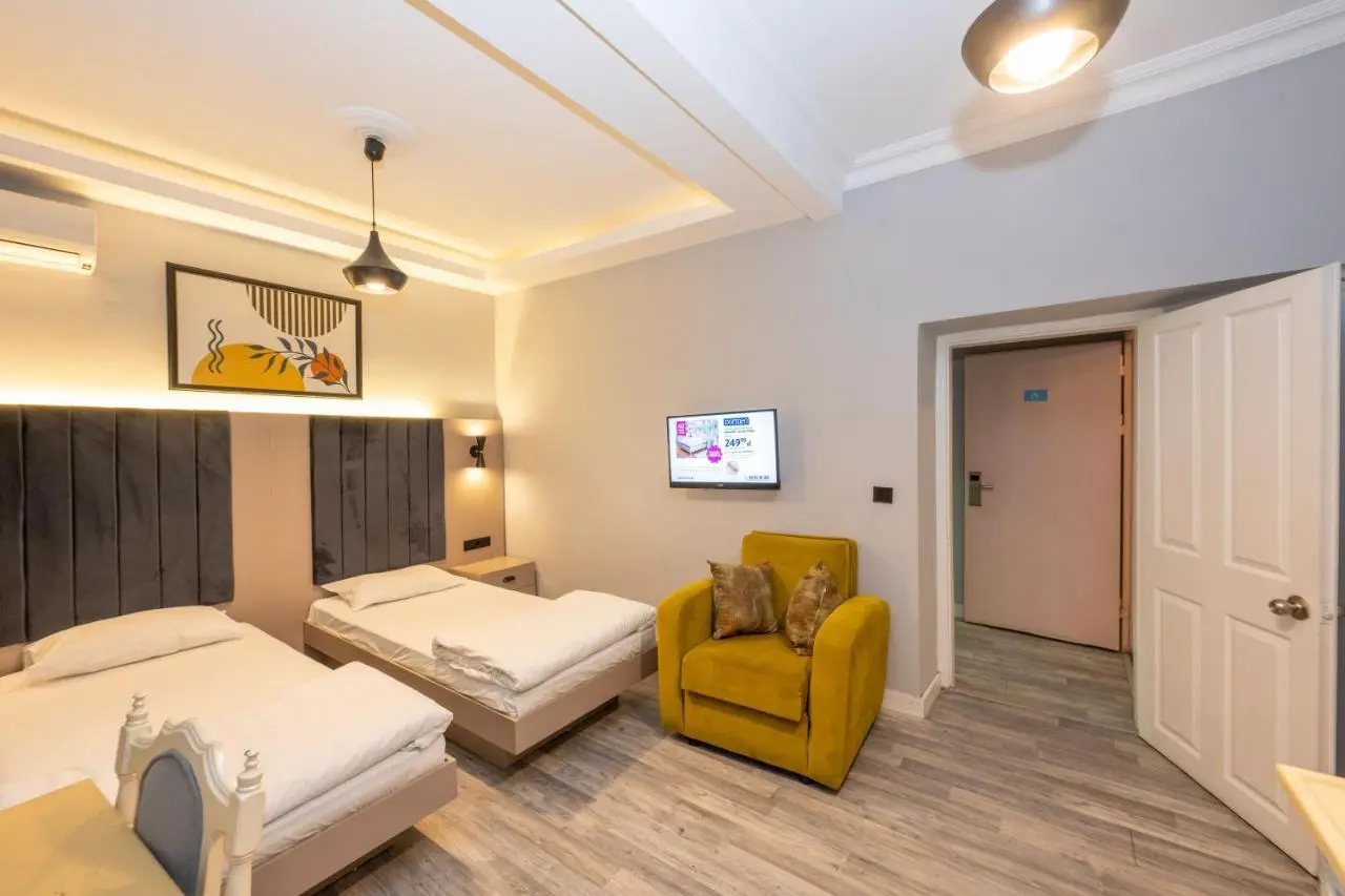Cirrus Suites