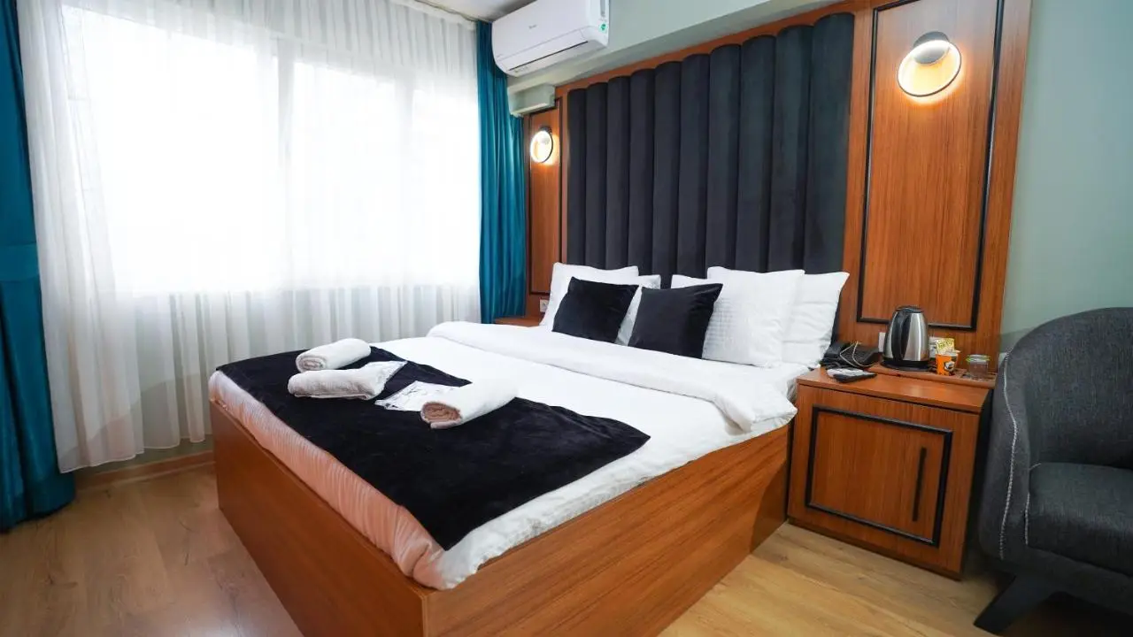 Luka Suit Hotel