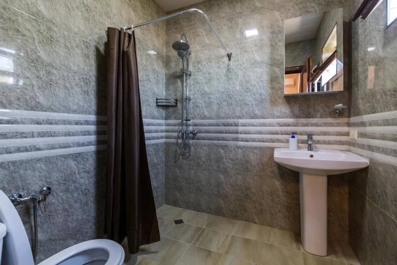 White Hotel Guesthouse