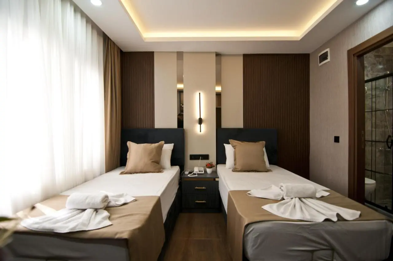 Grand Bagoz Hotel