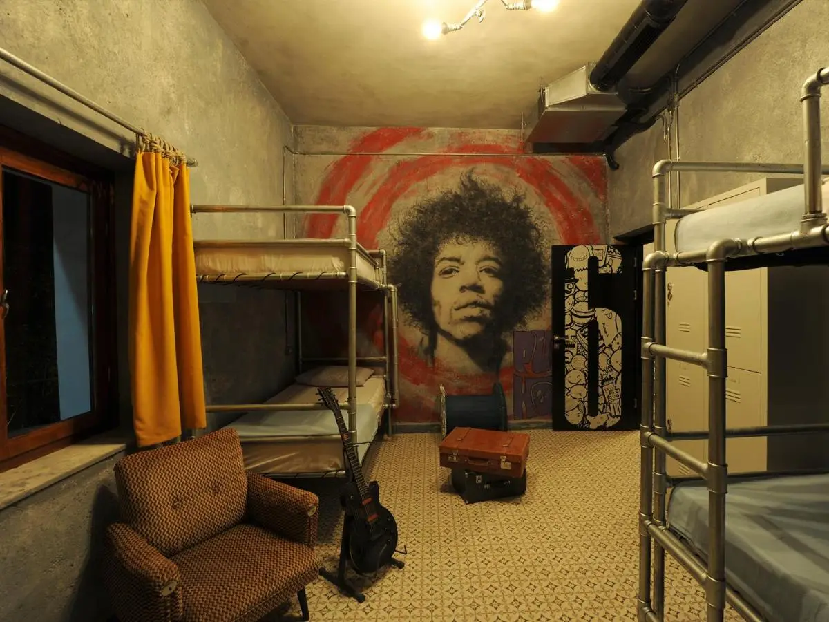 Role Street Hostel