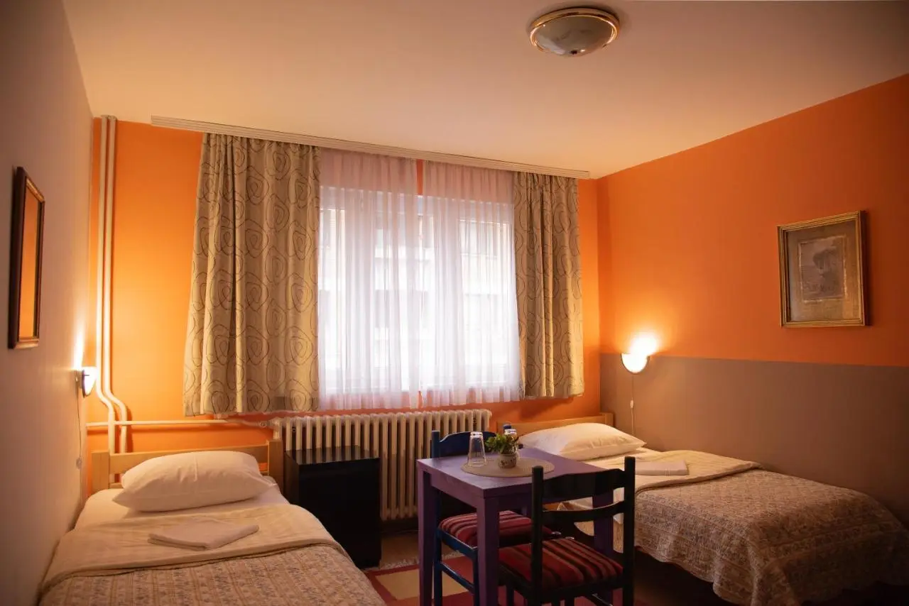 Hondo Rooms & Apartments