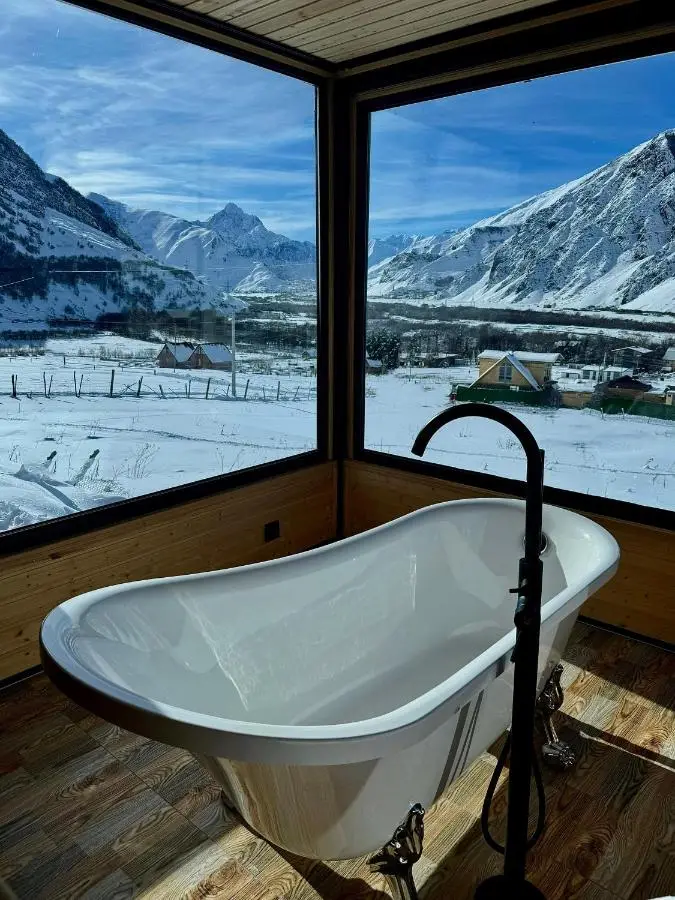 Kazbegi Inn Cottages