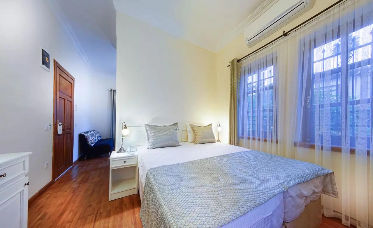 Minyon Hotel