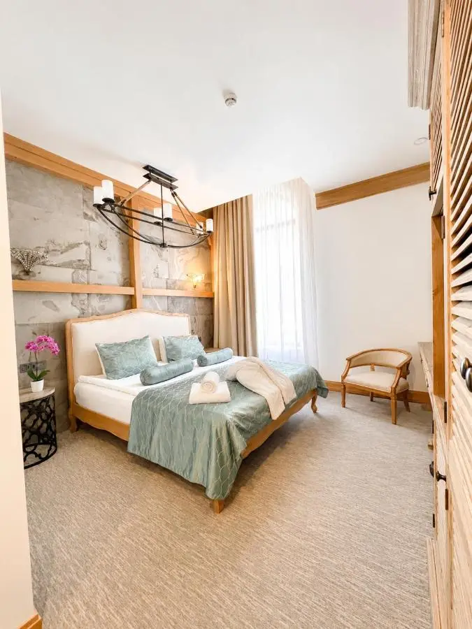 Shirvanshah Hotel