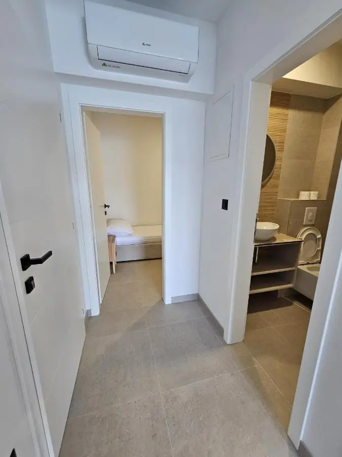 Apartmani Leženić M