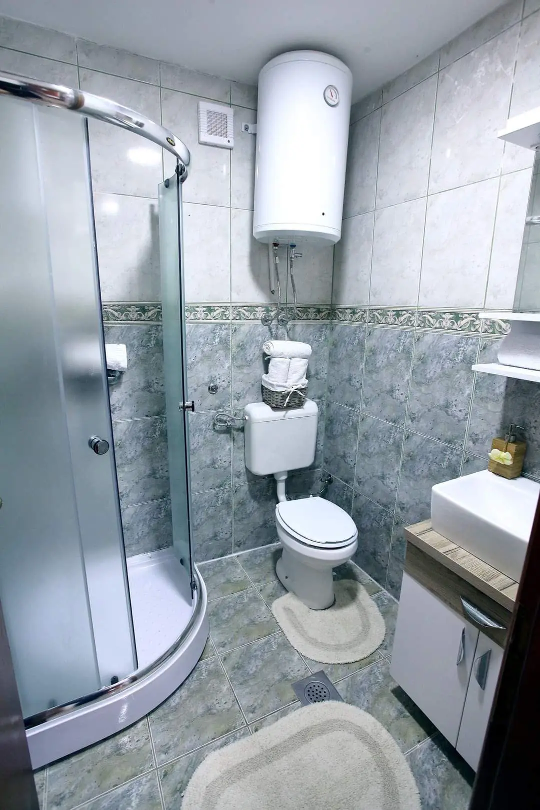 Green Hills Apartment