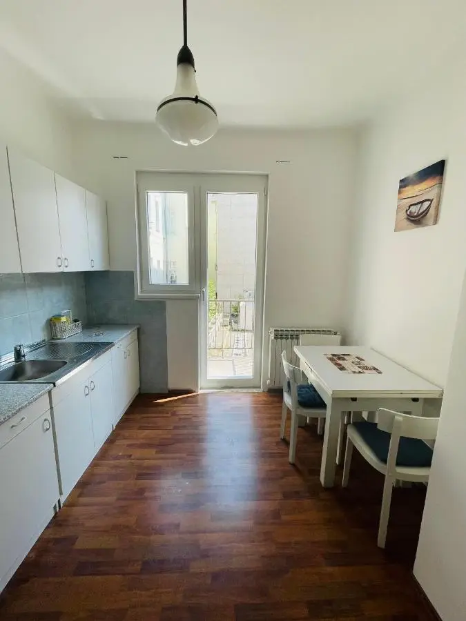 Retro Style Apartment