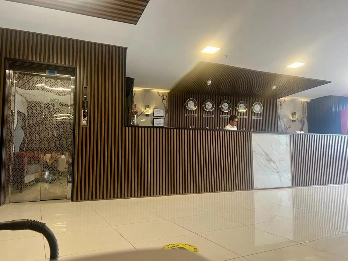 E5 PARK OTEL