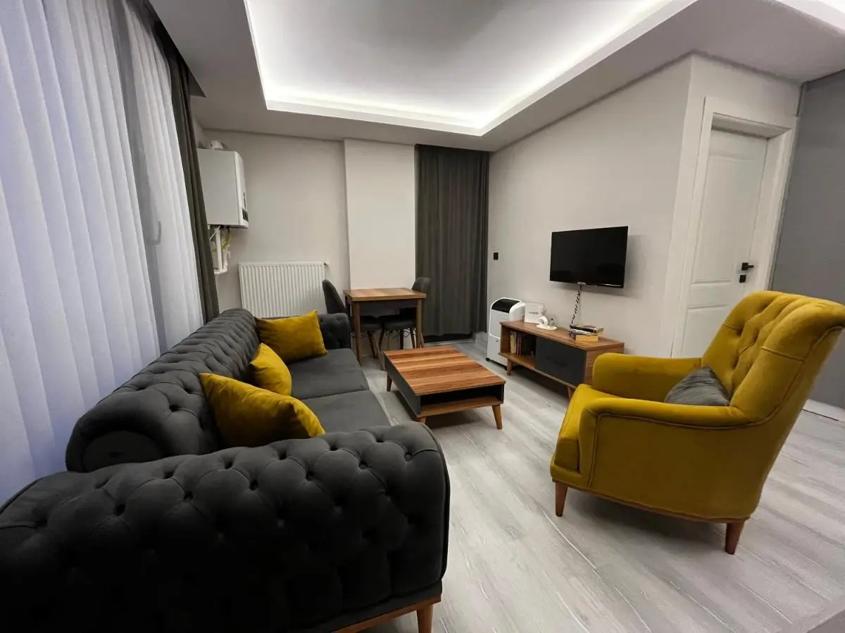 Lighthouse Suite
