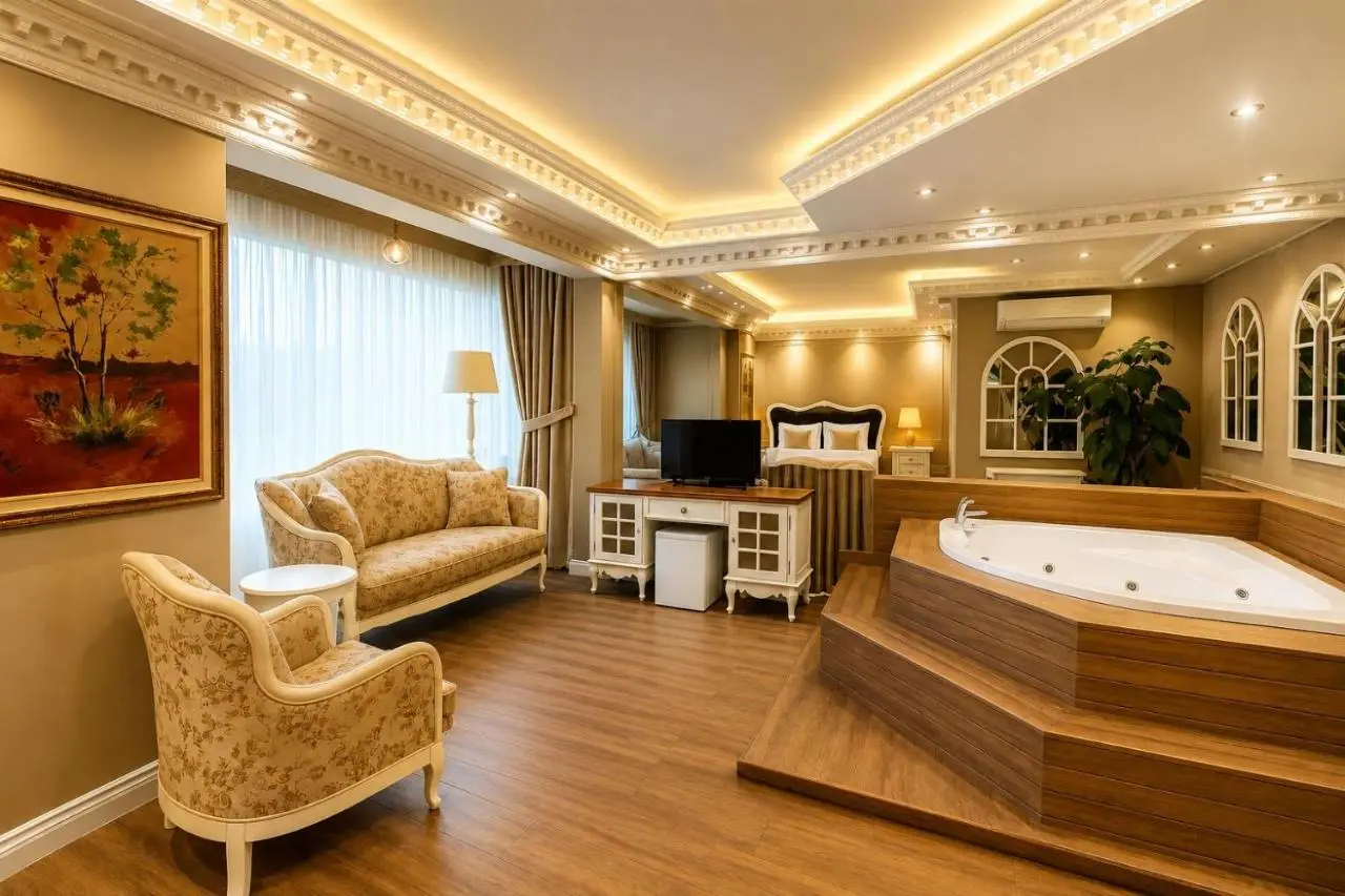 REAL KiNG RESiDENCE
