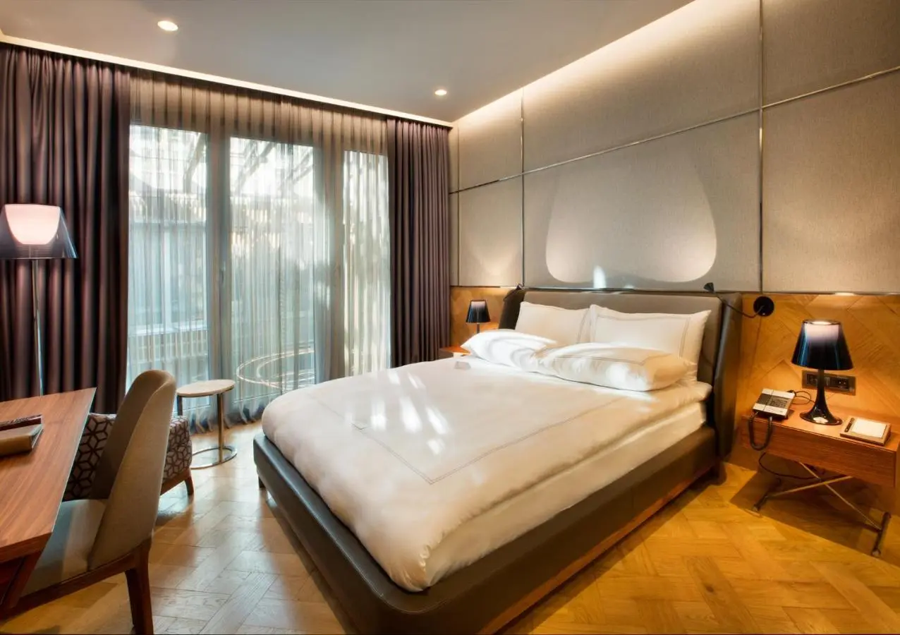 Fer Hotel