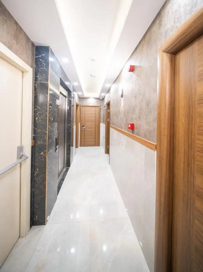 Zirvesta Otel