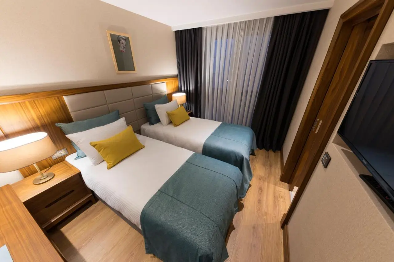 Endless Art Hotel-Special Category