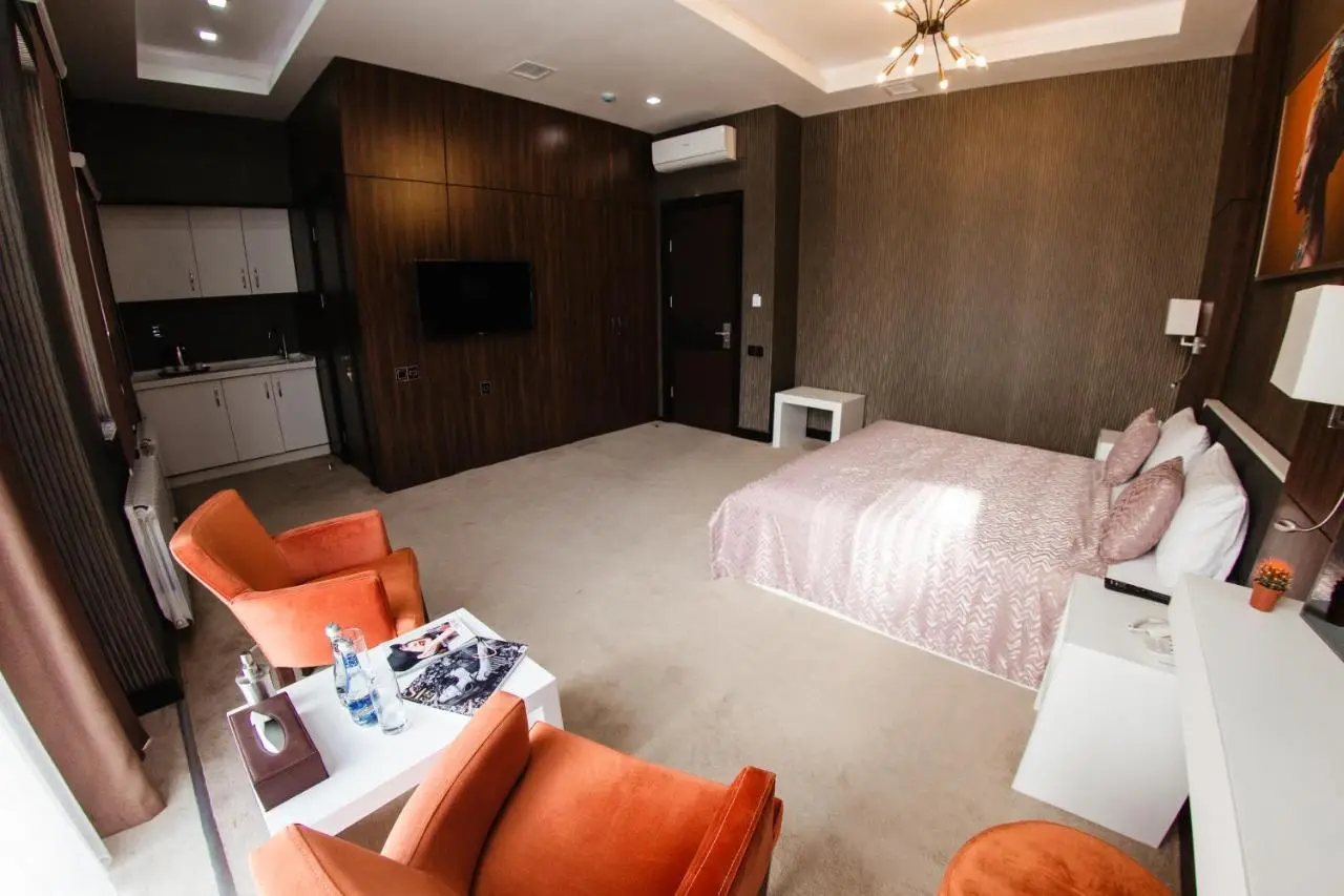 Hillmond Hotel