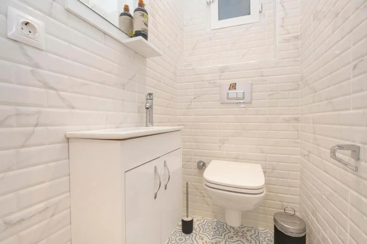 Trendy Bosphorus View Apartment