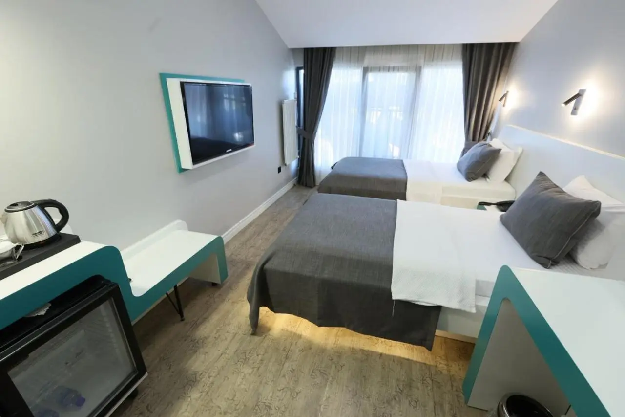 Midis Otel