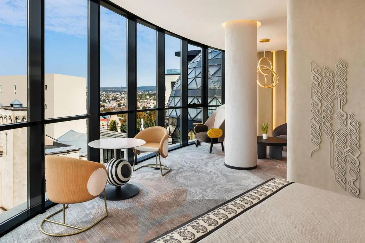 Paragraph Freedom Square, a Luxury Collection Hotel, Tbilisi