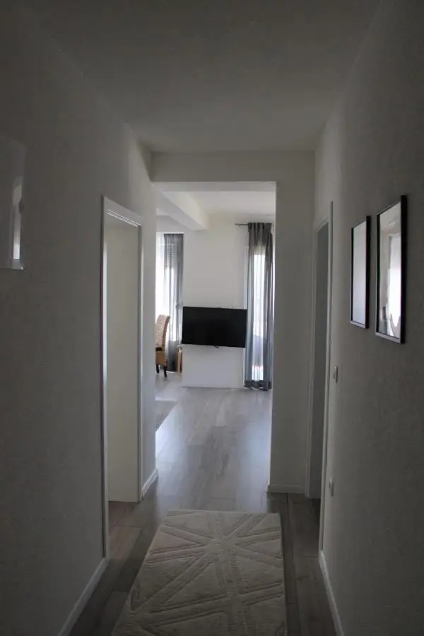 Apartment Merry Harmony Heights - Balcony & Free Garage & Parking