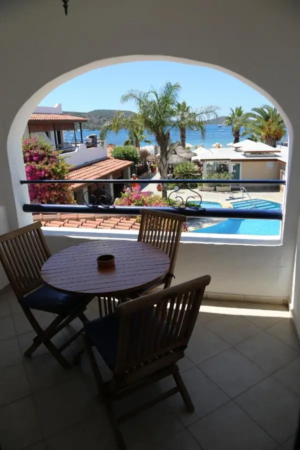 UzHan Beach Hotel