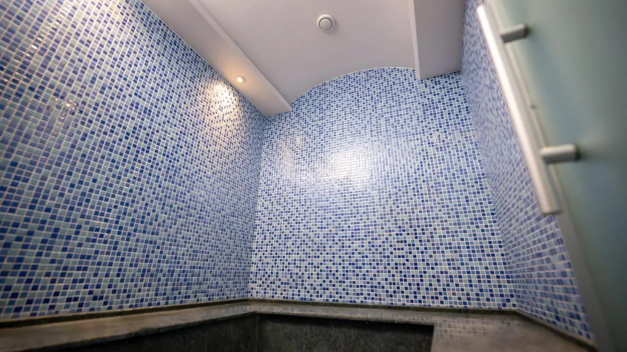 Mari Suites Hotel
