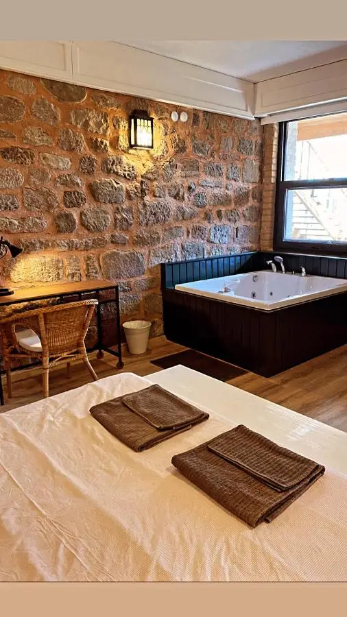 Attalos Suites Hotel