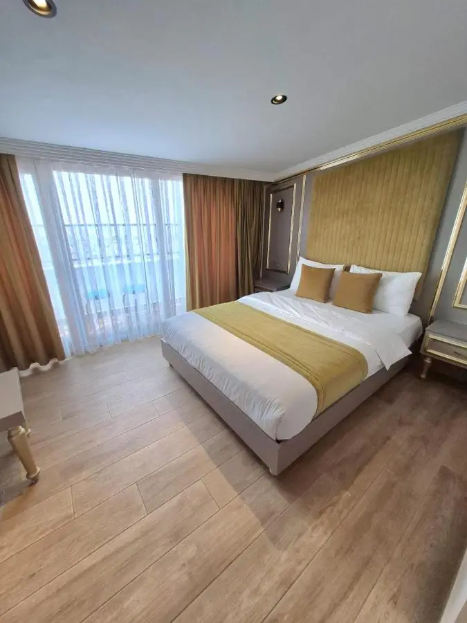Taksim La Marino Hotel