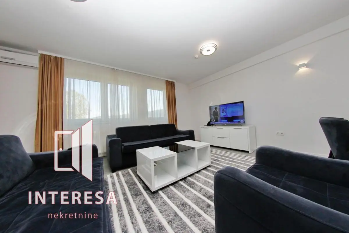 Panamera Apartments PRIVATE