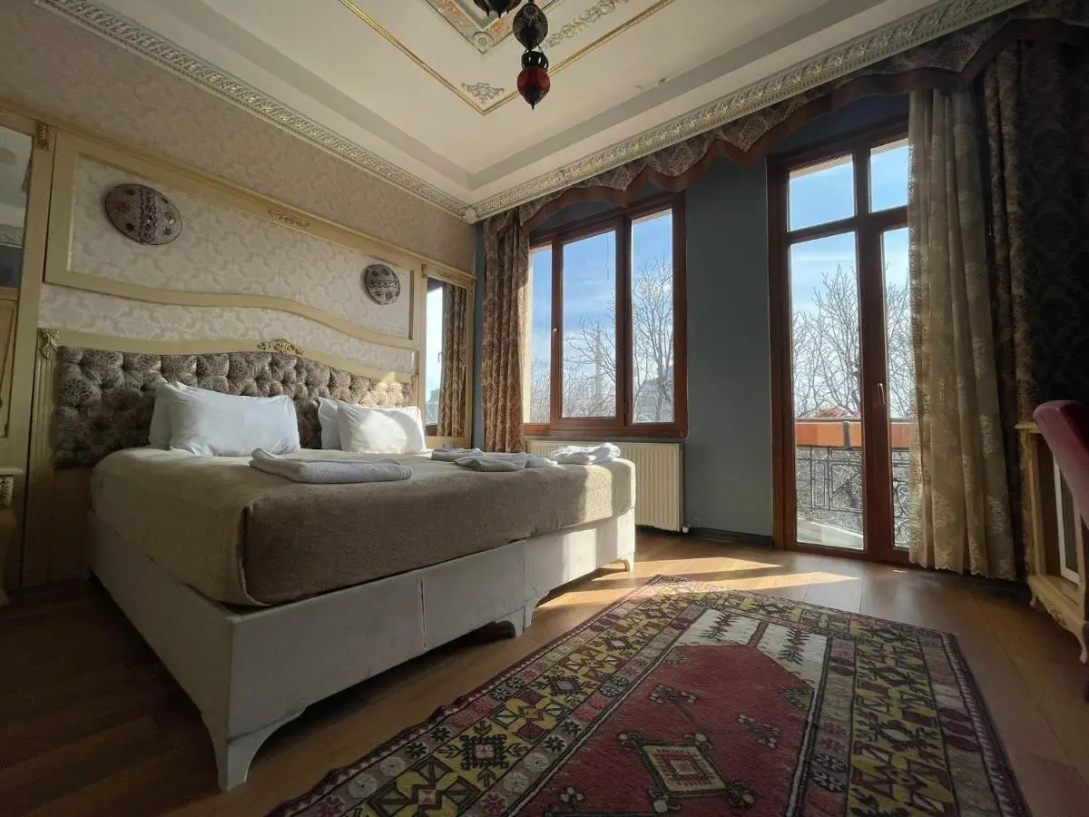 Optimist Hotel