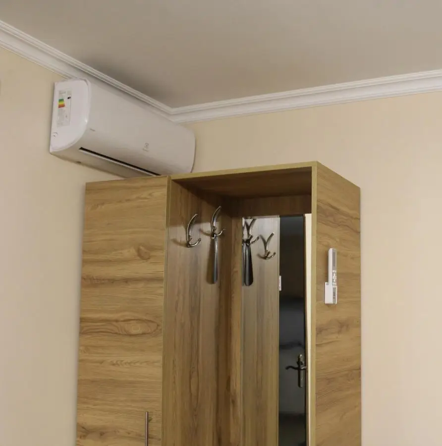 APARTMENT #27