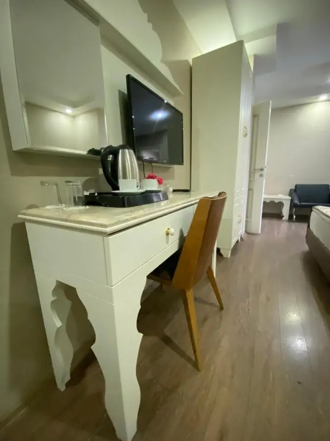 Hotel Kent Ani