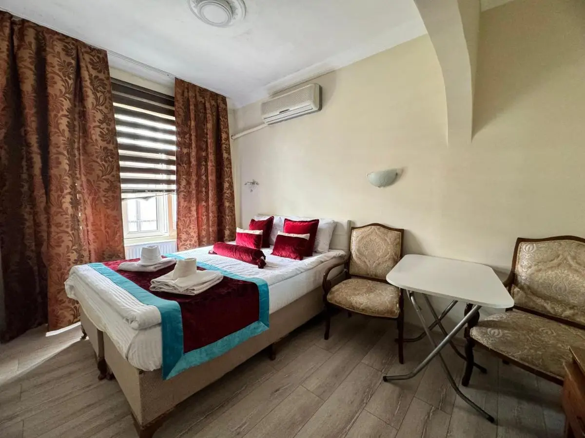 Happy Suite Boutique Hotel