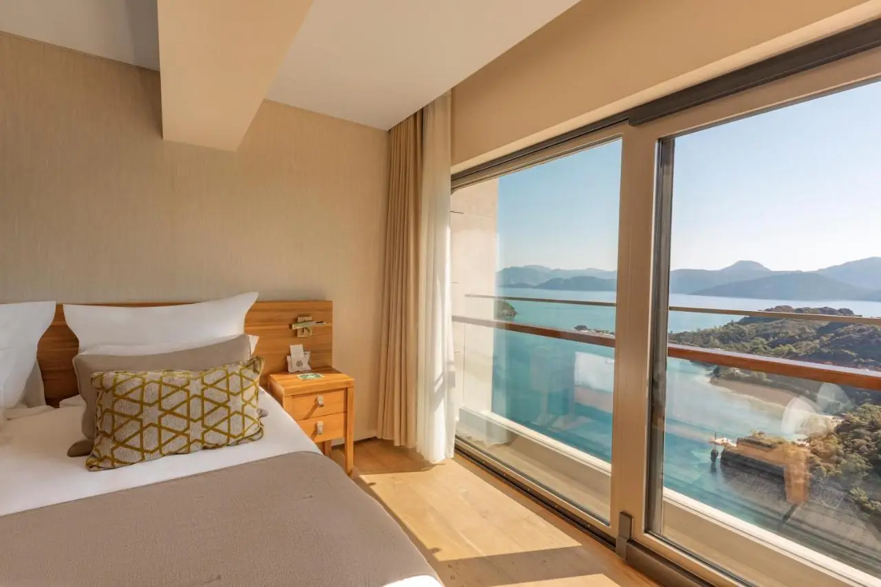 D Maris Bay