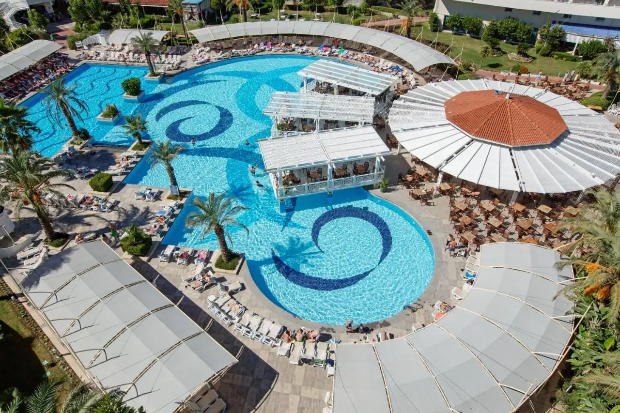 Crystal Admiral Aqua Collection - Ultimate All Inclusive