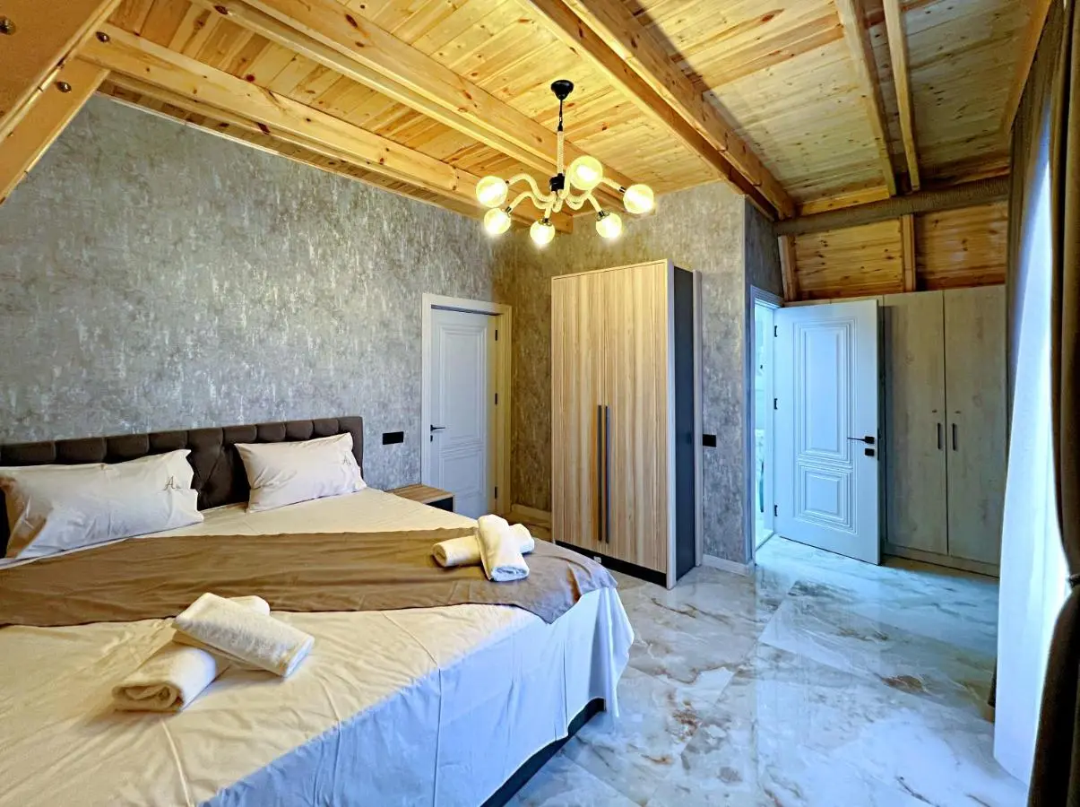 Qafqaz Palm A-Frame Retreat