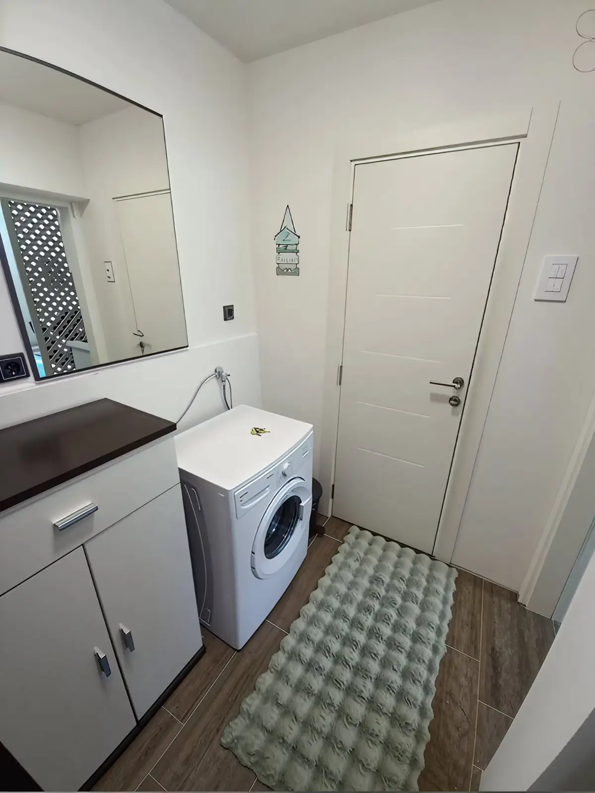 "MONNA" apartment for four in Švrakino